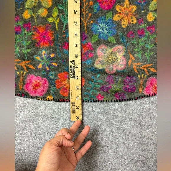 Natural Life Oversized Cozy Blanket Hoodie One size Multi Flora - Picture 8 of 10